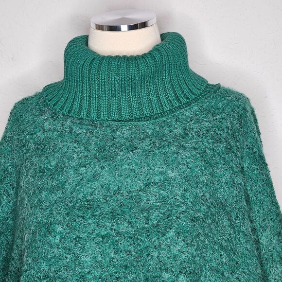 Free People Green Oversized Turtleneck Sweater Cozy Slouchy Chunky Knit NWOT Sm - Picture 2 of 8